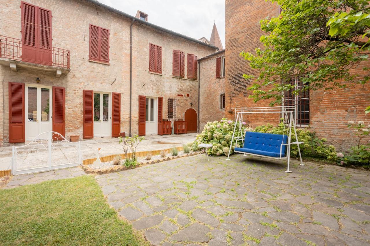 Palazzo Sabbioni Suite Del Conte Elegant Suite In Old Monastery City Center Ferrara Dış mekan fotoğraf