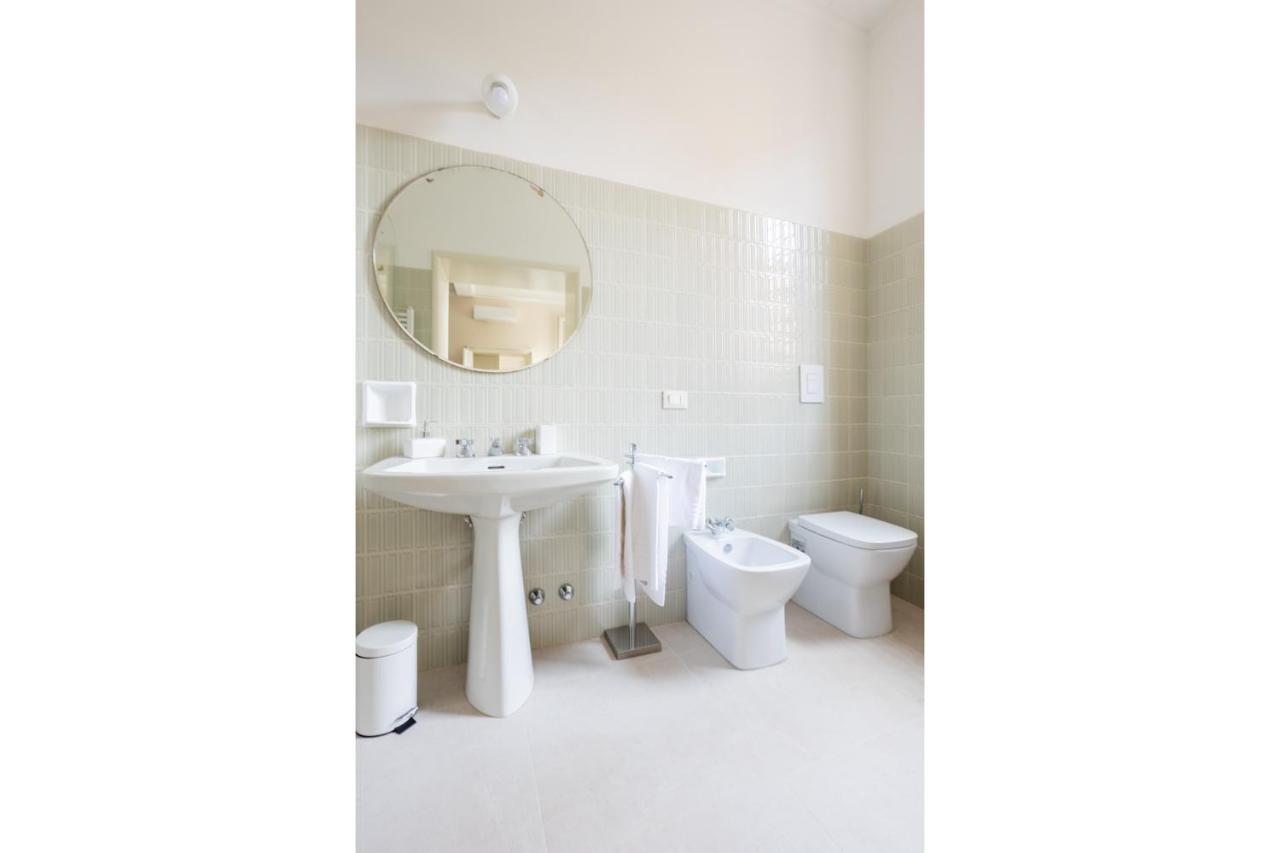 Palazzo Sabbioni Suite Del Conte Elegant Suite In Old Monastery City Center Ferrara Dış mekan fotoğraf