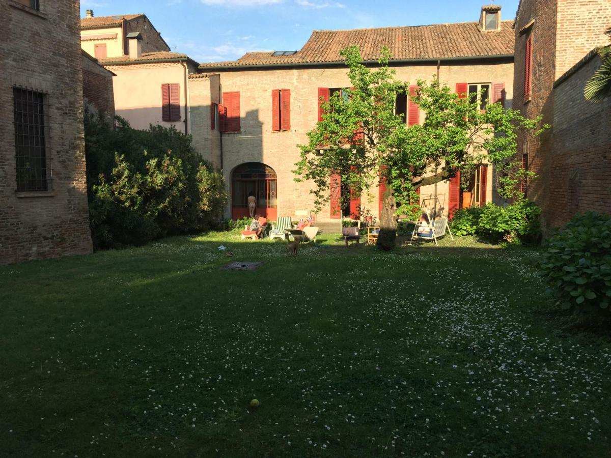 Palazzo Sabbioni Suite Del Conte Elegant Suite In Old Monastery City Center Ferrara Dış mekan fotoğraf